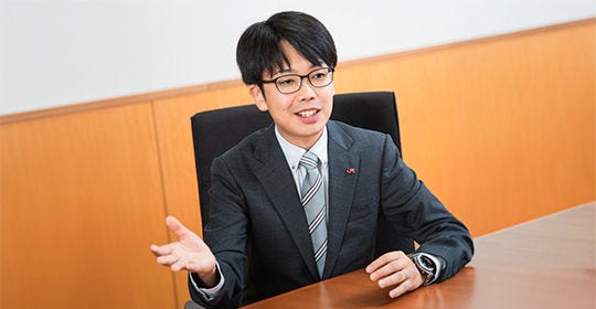 Japanese alt text: 九州旅客鉄道　渡辺氏