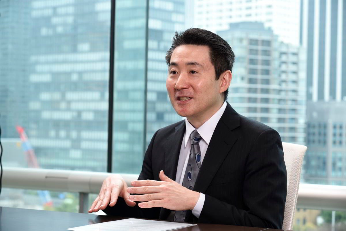 吉村 政穂 氏